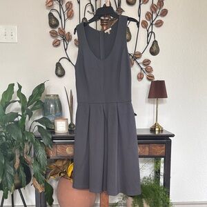 Bordeaux from Anthropologie Classic Sleeveless Dark Gray Dress size Large